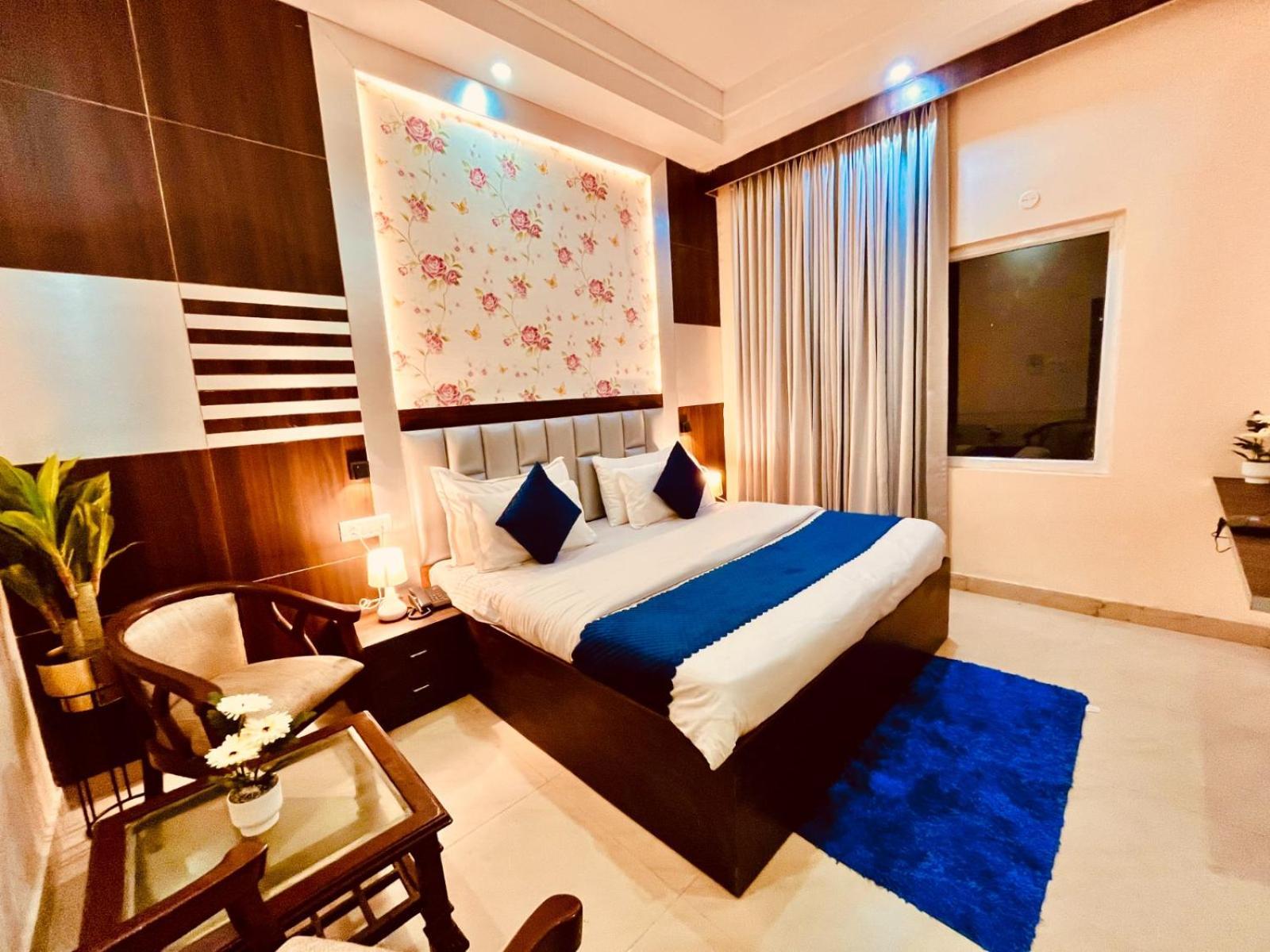 Hotel Ramawati Near Ganga Ghat Haridwār Εξωτερικό φωτογραφία